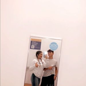 Meet your Posher, Corbin